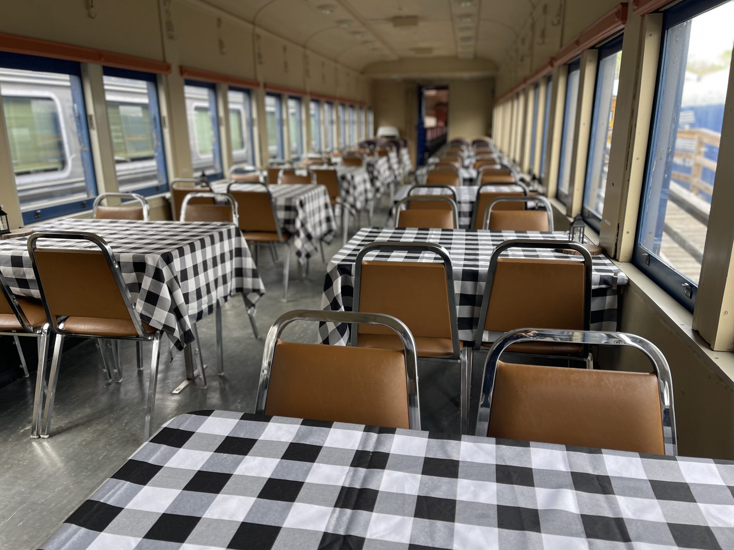 Standard Dining Train Car