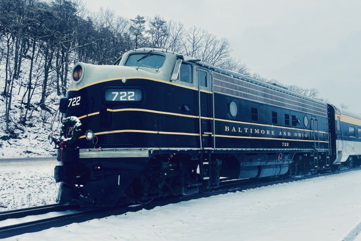 Baltimore & Ohio F7A Number 722 in the winter with snow on the ground