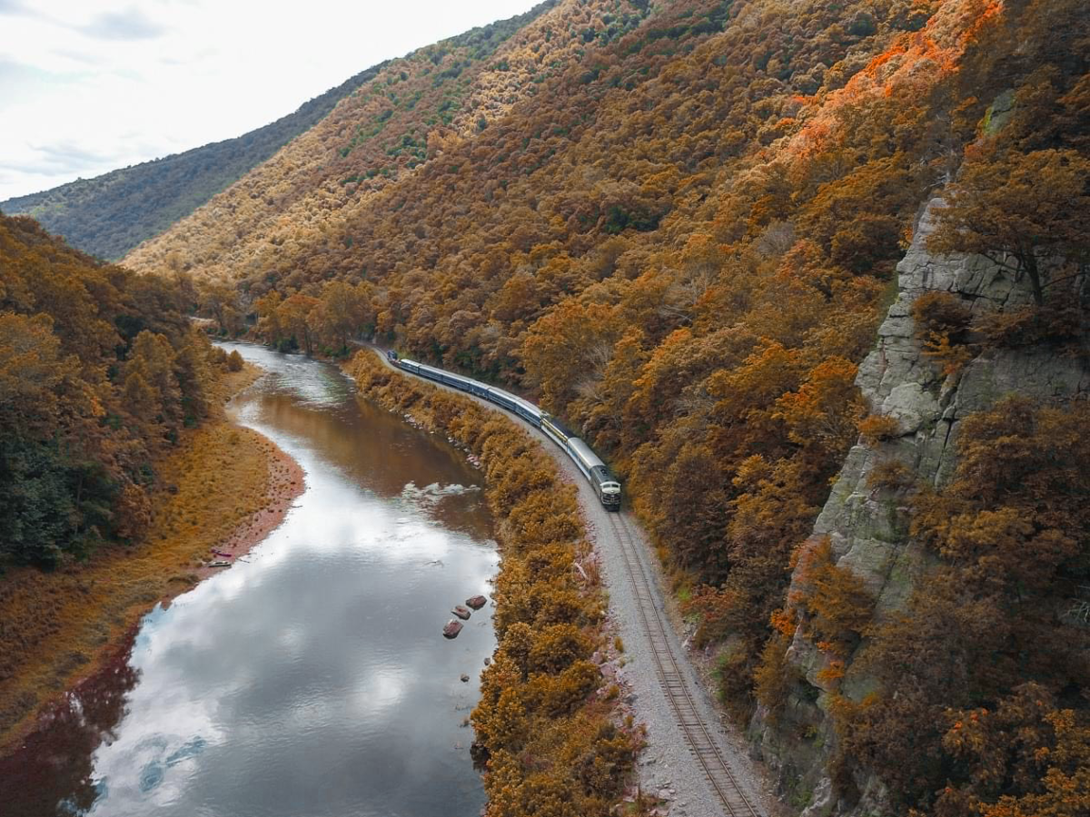 Edited-Fall-Image View of the Potomac Eagle train approaching eagle rock in the Trough Canyon during the fall
